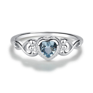 "Size 5 Heart Ring with December Birthstone – A Token of Cherished Moments"