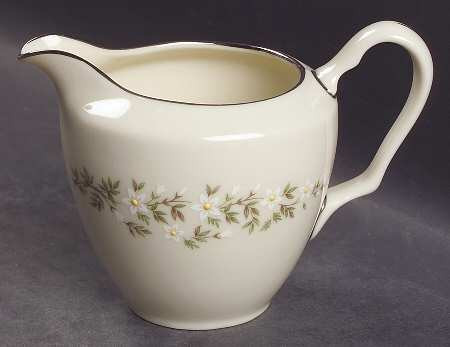 Brookdale Creamer
