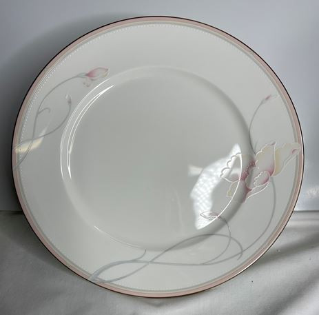 Debut Dinner Plate