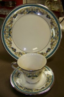 Fairlady Dinner Plate