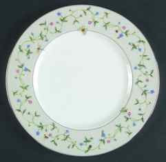 Idalia Round Luncheon Plate or Accent Plate - Lenox