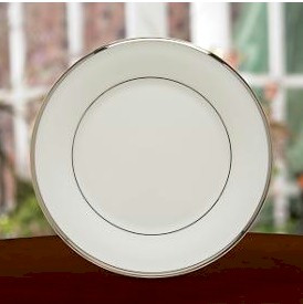Solitaire White Round Salad Plate