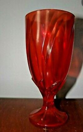 Breeze Red Ice Tea or Beverage - Noritake Crystal