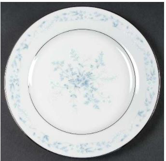 Carolyn Round Salad Plate