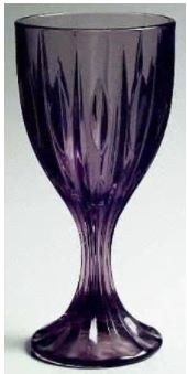 Entree Cranberry Water Goblet - Noritake Crystal