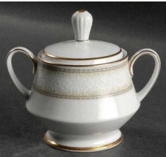 Eugenia Sugar and Lid