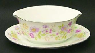 Harmony Gravy Boat and Stand-Noritake