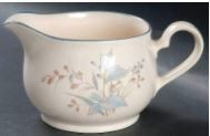 Kilkee Gravy Boat and Stand - Noritake