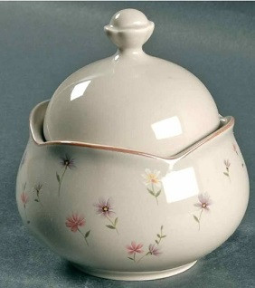 Heather Blossoms Sugar and Lid