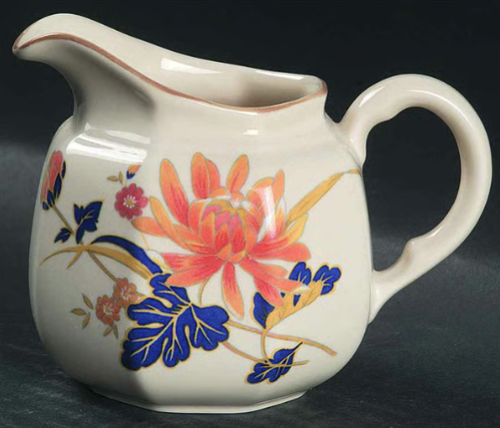 Majestic Garden Creamer