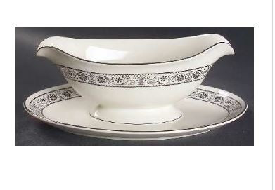 Barcelona Gravy Boat and Stand