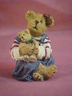 Megan Mcbruin And Friend Boyds Bears Retired