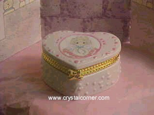 Girl With Hearts Box - Precious Moments - Enesco