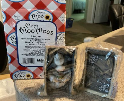 Haunted Restaurant Mary's Moo Moos Enesco