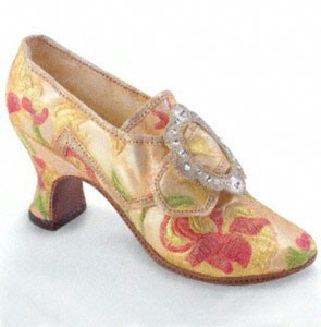 Countess Shoe Just The Right Shoe