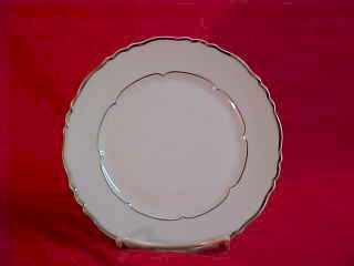 Versailles Round Salad Plate