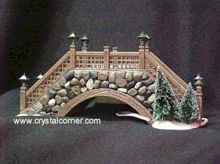 Fieldstone Footbridge Lighted Retired Department 56
