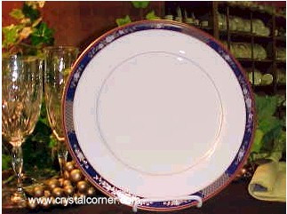 Tapestry Blue Oscar De La Rento Dinner Plates