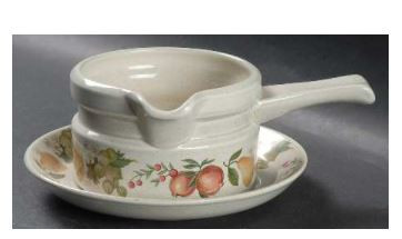 Quince Gravy Boat and Stand