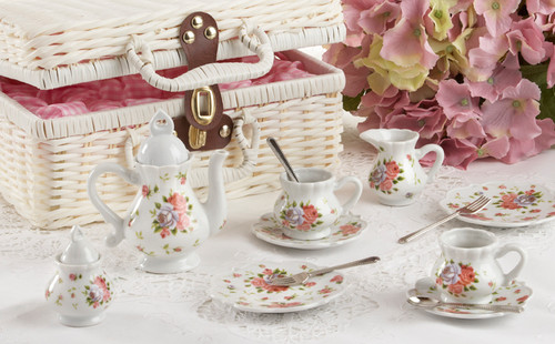Teaset 19 Piece Tea Set In Basket, Dainty Sue, Set