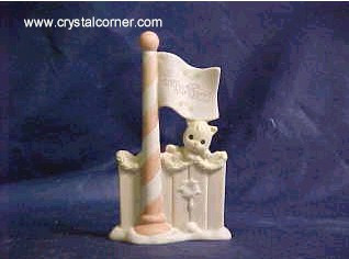 Sugartown Flag Pole Precious Moments Enesco