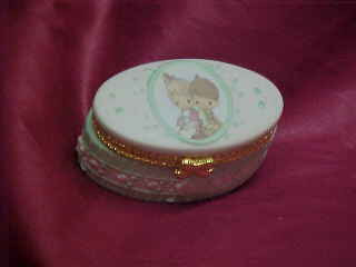 Two Kids On Stump Box - Precious Moments - Enesco