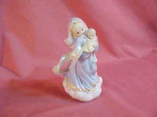 Le Madonna and Child - Precious Moments