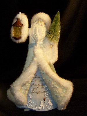 Foundations Santa With Lantern  Lighted