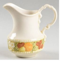 Della Robbia Creamer