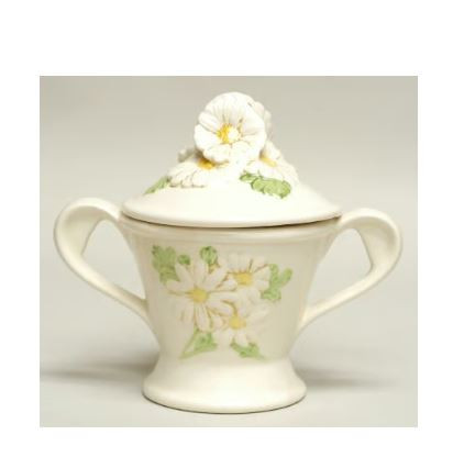 Sculptured Daisy Metlox Sugar And Lid