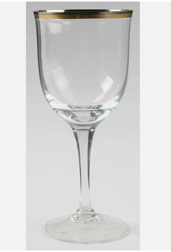 Manor Platinum Water Goblet by