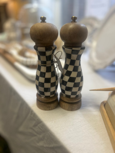 BISTRO SALT AND PEPPER