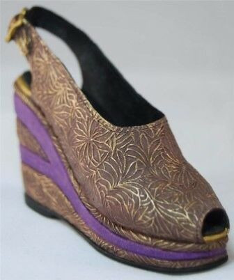 Golden Leaf Shoe - Golden Leaf Shoe Just The Rig...