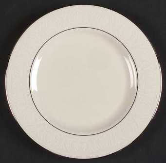 Courtyard Platinum Round Salad Plate
