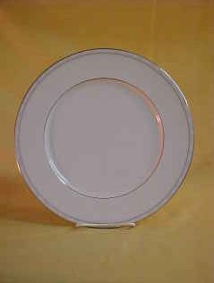 Aria Platinum Dinner Plate