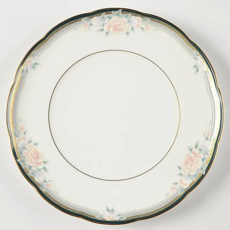 Carnegie Round Salad Plate