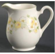 Daisy Garland Creamer