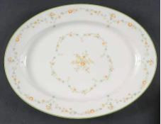 Debut Medium Oval Platter