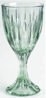 Entree Green Wine Goblet