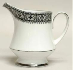 Segovia Creamer