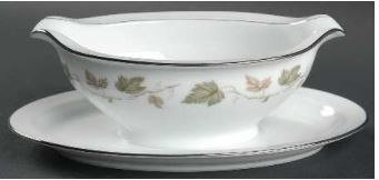 Vineyard Gravy Boat and Stand