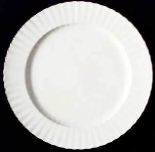 Fluted Gold Dinner Plate