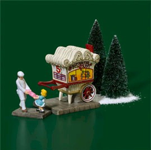 Saltwater Taffy Brdwk St/2 Christmas In City Department 56