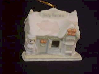 Sugartown Train Station - Ornament Precious Moments