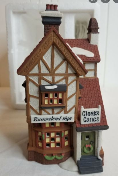 Dickens Village - Bumpsteasd Nye Cloaks & Canes