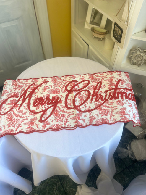 WHITE CHRISTMAS TABLE RUNNER