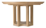 Hooker Furniture Banyon Bay Round Dining Table with One 18-inch Leaf