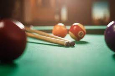 What Is a Cue in a Pool Table?