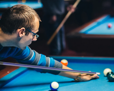 How to Pick a Pool Cue That Fits Your Style