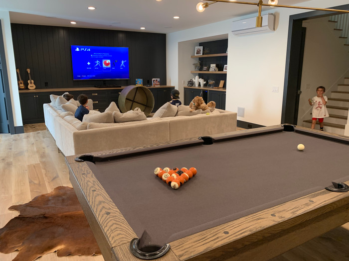 pool table room